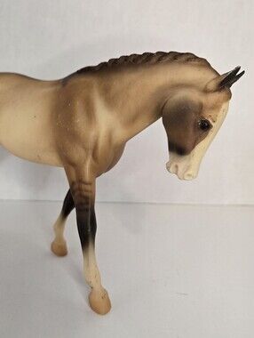 Breyer #700101 TALLY HO 2001 Breyer Days Exclusive Spring Show Special Collectio